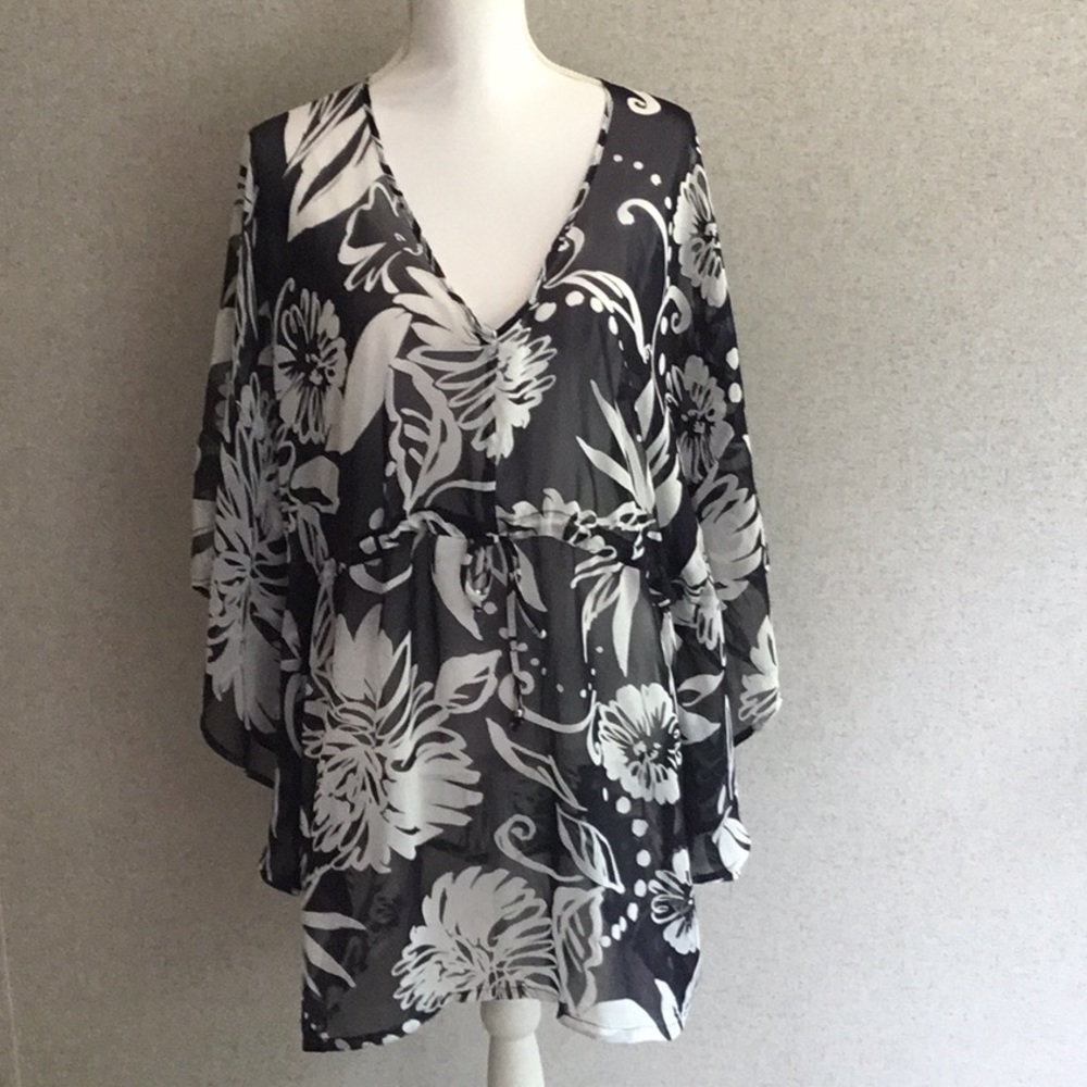 Portocruz blue and white swim cover-up